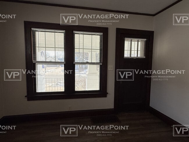 Building Photo - 1012 W Spring St