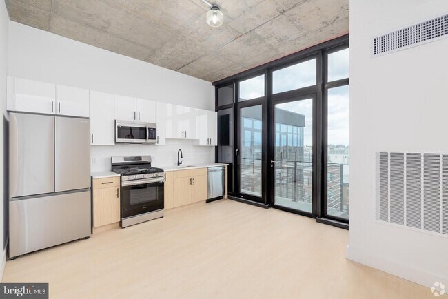 Building Photo - 1222 N 2nd St