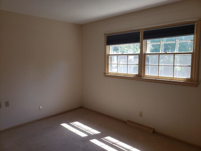 Building Photo - 4-bedroom, 2 bathroom unfurnished home in Stevensville