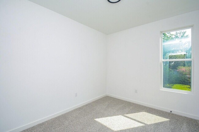 Building Photo - 4358 Clover St