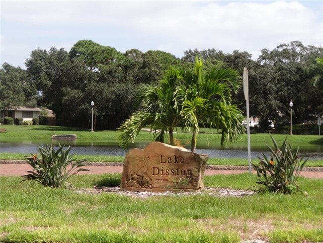 Building Photo - 6132 Dartmouth Ave N