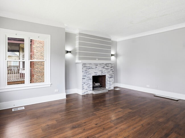 Building Photo - 7815 S Emerald Ave