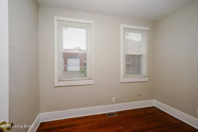 Building Photo - 1700 Bolling Ave