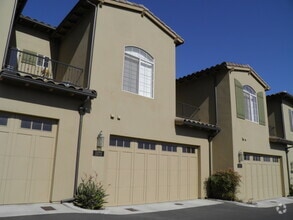 Building Photo - Trilogy Monarch Dunes