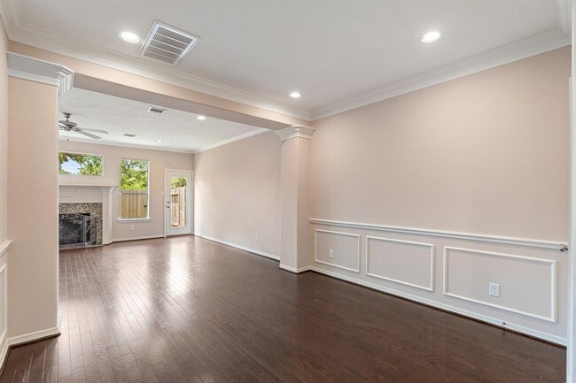 Building Photo - 1721 W T C Jester Blvd