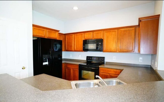 Building Photo - 605 Mount Olympus Blvd