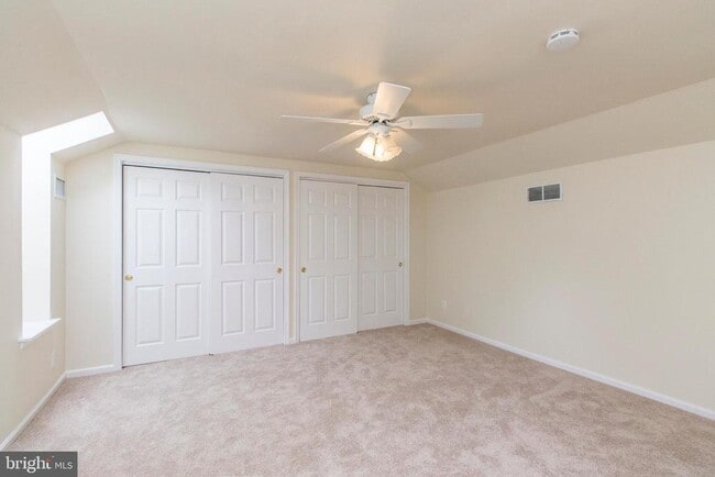 Building Photo - 50 Woodside Rd