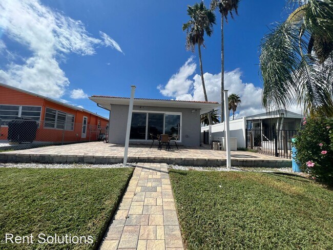 Building Photo - 2 br, 1 bath House - 4717 Floramar Terrace