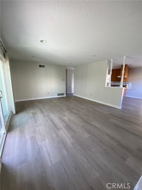 Building Photo - 6512 Oxford Dr