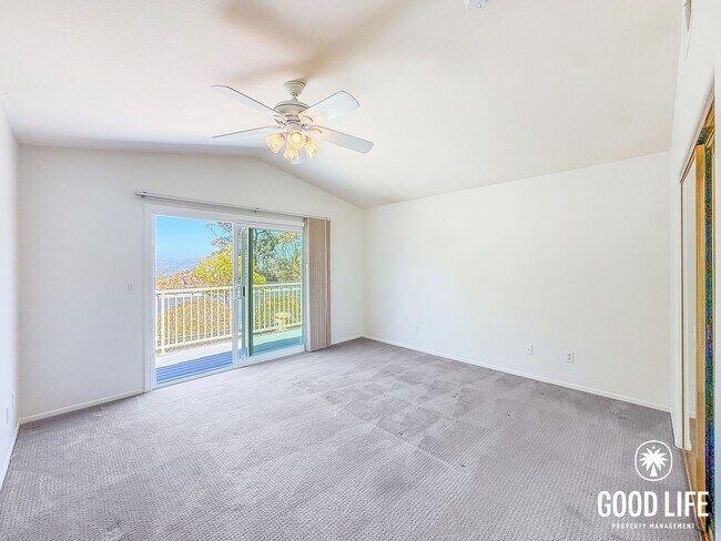 Building Photo - Spacious 3BD/2.5 BA Home in Scripps Ranch with Pool, Private Balcony & In-Unit Laundry
