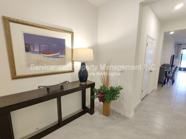 Building Photo - 32988 Major Oak Dr