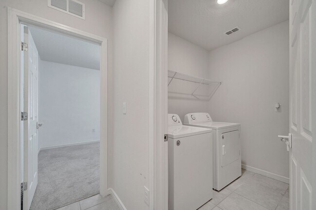 Building Photo - 309 Citrus Isle Lp