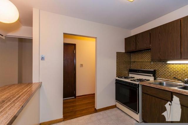 Building Photo - 2 bedroom in Chicago IL 60614