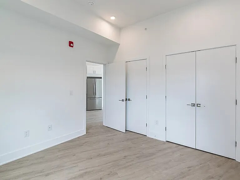 Building Photo - 1622 Point Breeze Ave