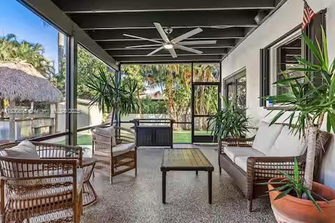 Building Photo - 6140 SW 56th Ct