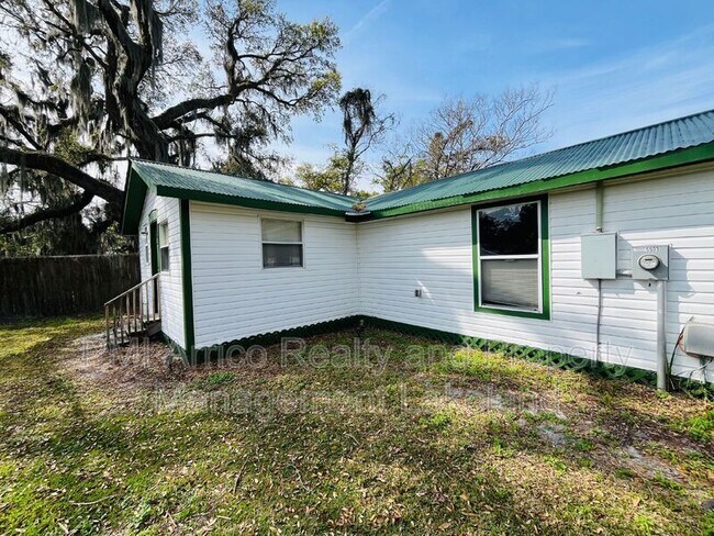 Building Photo - 5503 Old Rd 37