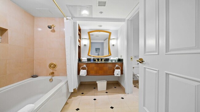 Building Photo - 848 Pacific Ave