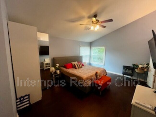 Building Photo - 2449 Anderson Manor Ct