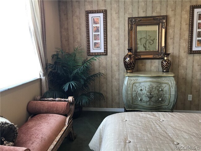 Building Photo - 1716 W Lago Lp