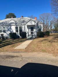 Building Photo - Charming Newly Renovated Duplex in Belmont...