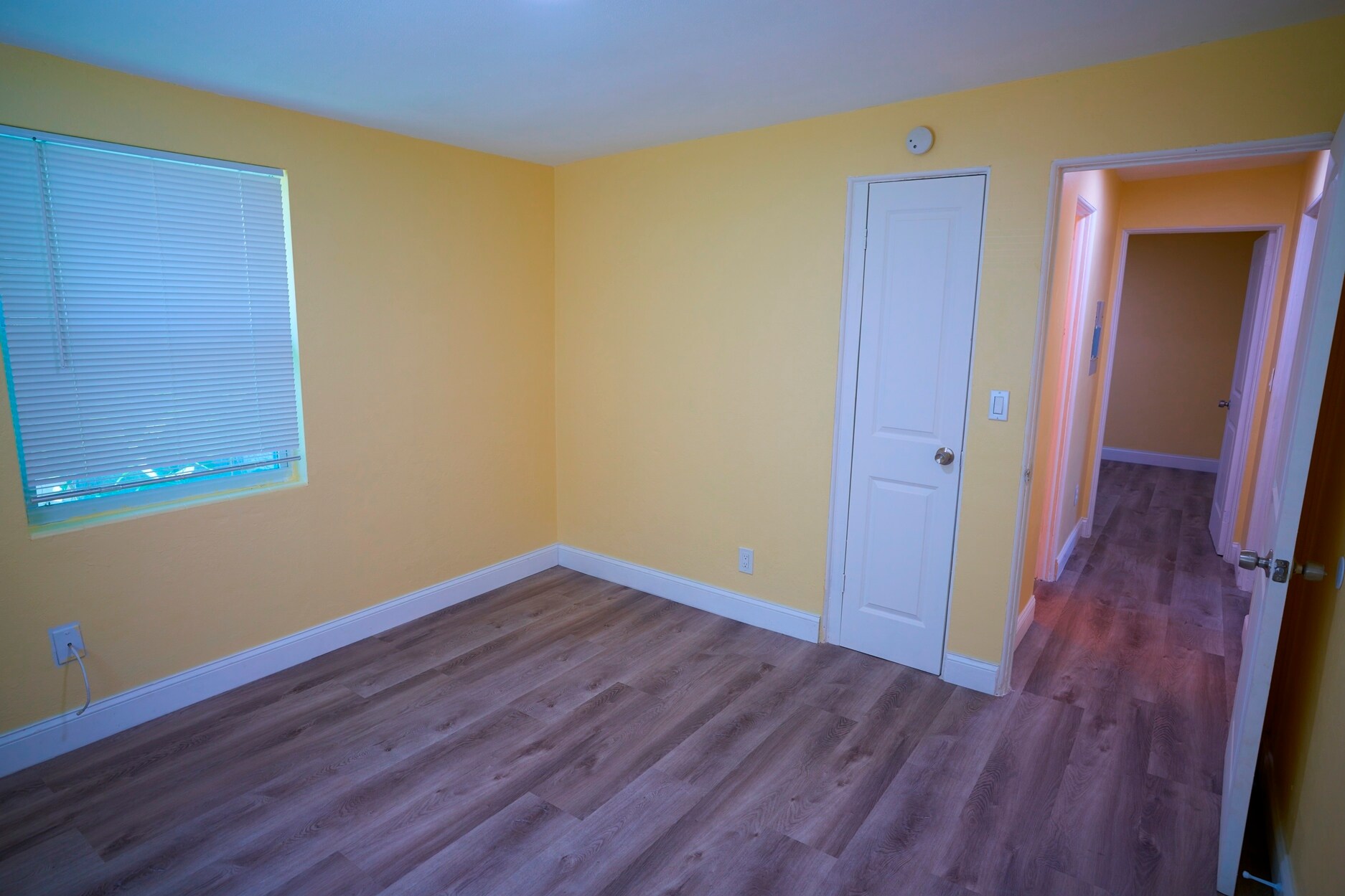 Building Photo - 1666 N Myrtle Ave