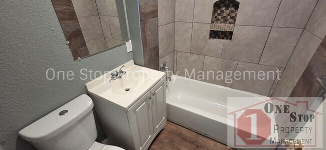 Building Photo - 5441 E 27th St
