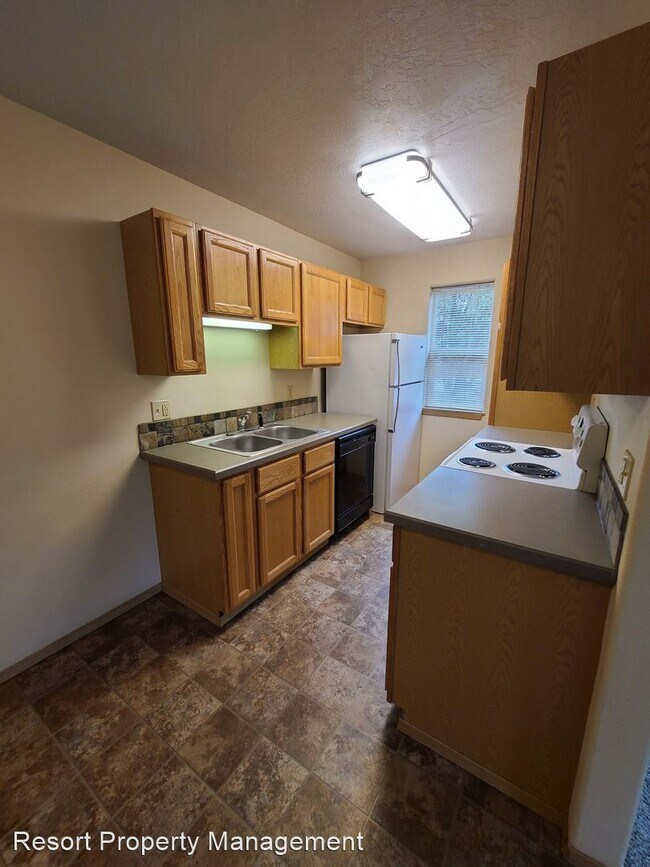 Building Photo - 3 br, 2 bath House - 2337 N. 13th St