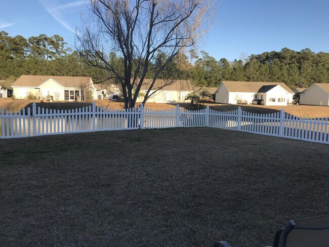 Building Photo - 717 Gazania Ln