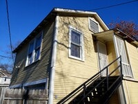 Building Photo - 402 N Augusta St