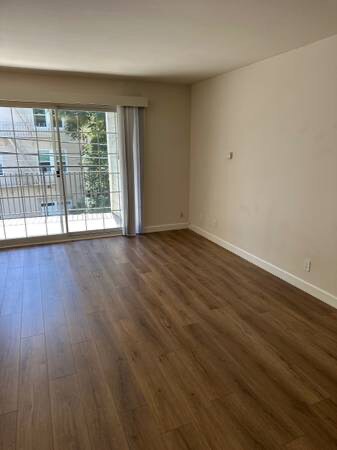 Building Photo - 1405 Oak Grove Ave