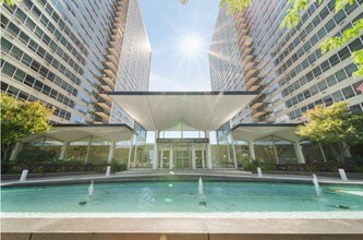 Building Photo - 3550 N Lake Shore Dr