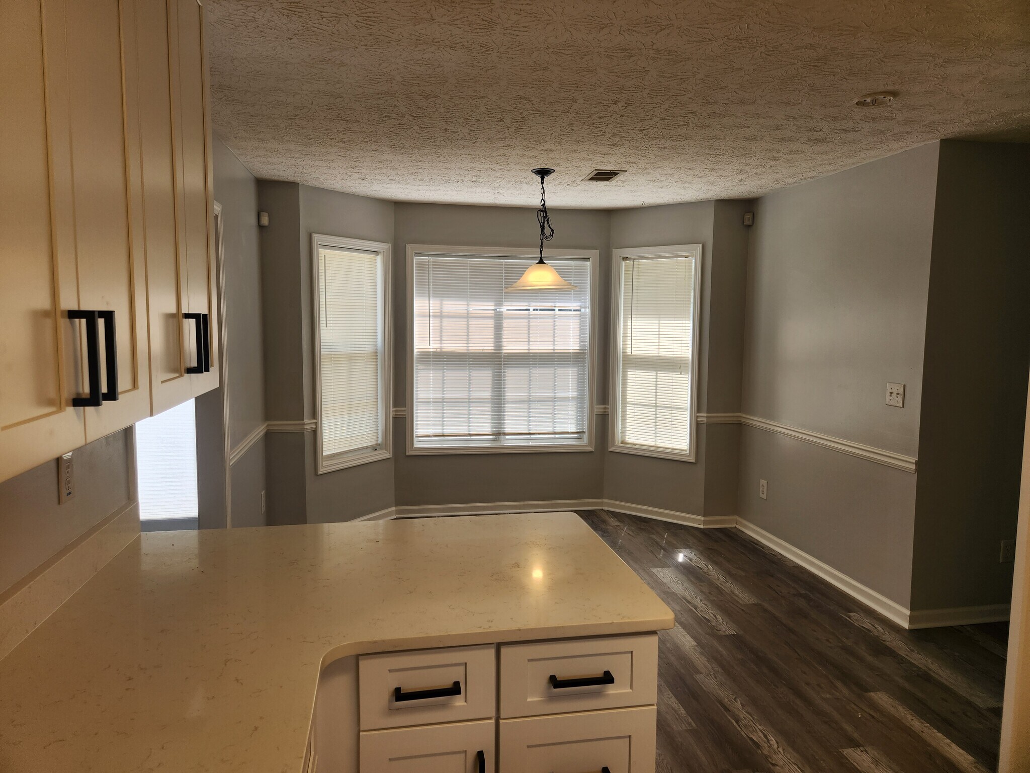 Building Photo - 482 Grove Hill Dr