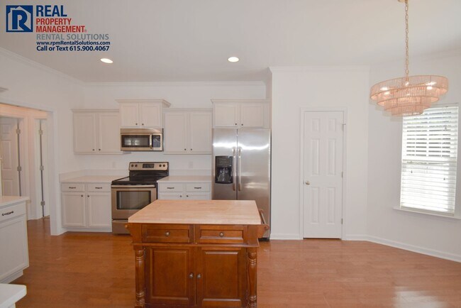 Building Photo - 7008 Nickalus Way
