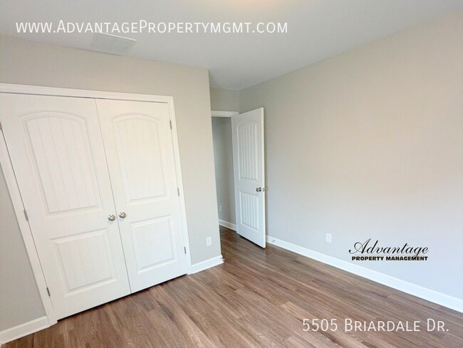 Building Photo - 5505 Briardale Dr