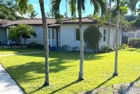 Building Photo - 922 NE 108th St