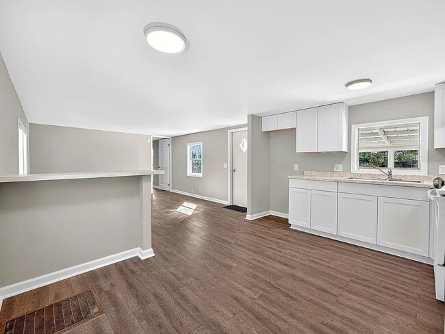 Building Photo - 1560 Joyner Pond Rd