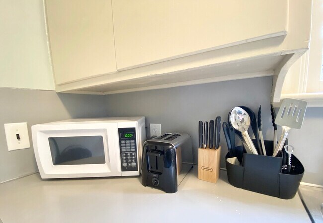 Building Photo - 16225 Glynn Rd