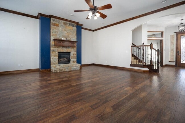 Building Photo - 2405 NW 180th St