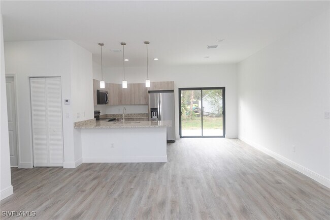 Building Photo - 8009 Cod Ct