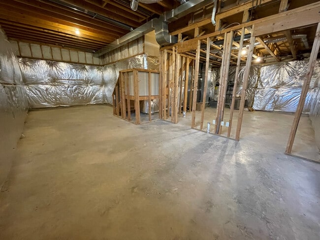 Building Photo - 45586 Curley Ct