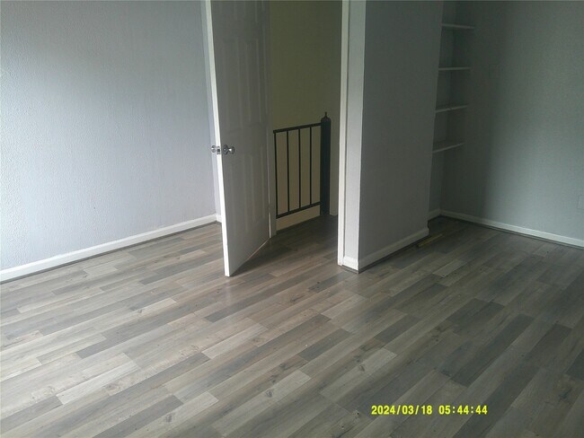 Building Photo - 12411 W Village Dr