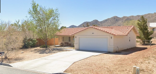 Building Photo - COMING SOON 3 Bedroom 2 Bath house in the Friendly Hills neighborhood