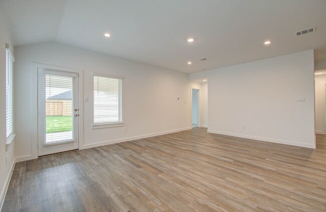 Building Photo - 1011 Perezia Ct