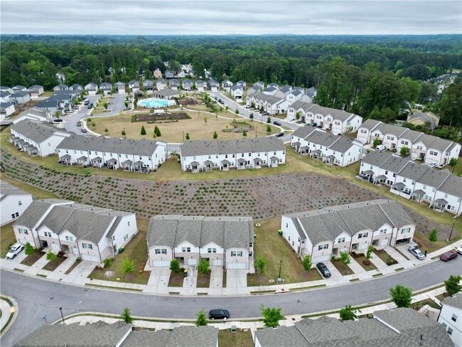 Building Photo - 3635 Shore Wood Ave