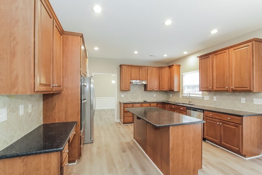 Building Photo - 3447 Fallowbrook Forest