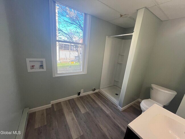 Building Photo - 508 2nd St