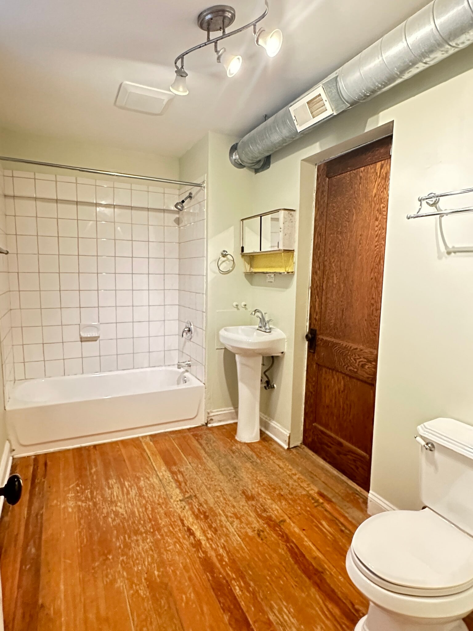 bathroom - 2640 West Thomas Street
