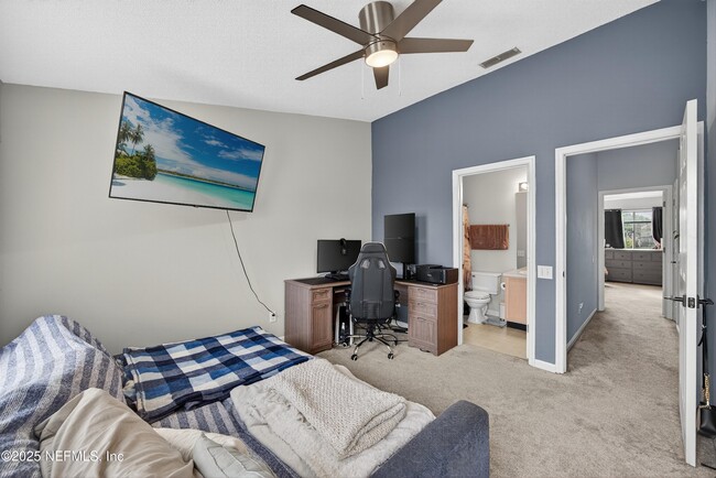 Building Photo - 12311 Kensington Lakes Dr