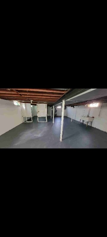 Building Photo - 18236 Powers Ave