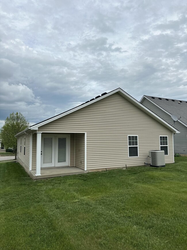 Building Photo - 126 High Point Dr